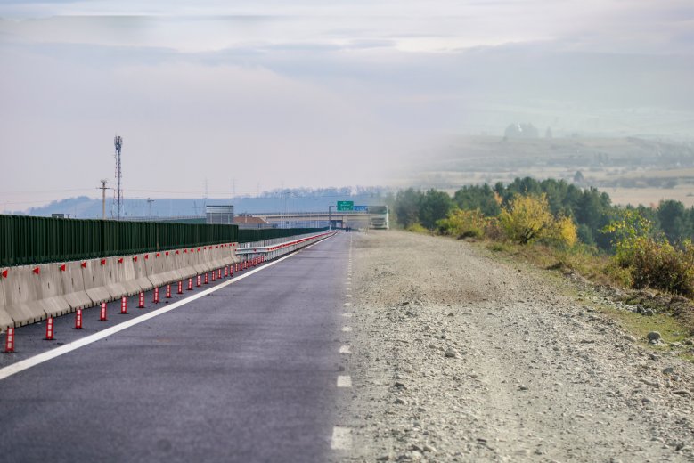 Tegyük csak egymás mellé a romániai autópályák és földutak hosszát: egér és elefánt