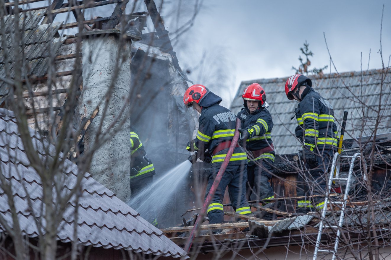 Naponta 19 tűzeset van Romániában, a lángok okozzák a legtöbb kárt a lakásokban