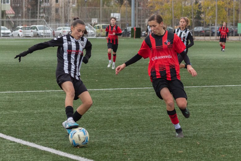 Megnyerte csoportját az FK Csíkszereda U17-es női futballcsapata