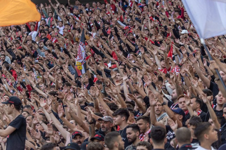 Tízezer Dinamo-szurkoló érkezne Csíkszeredába