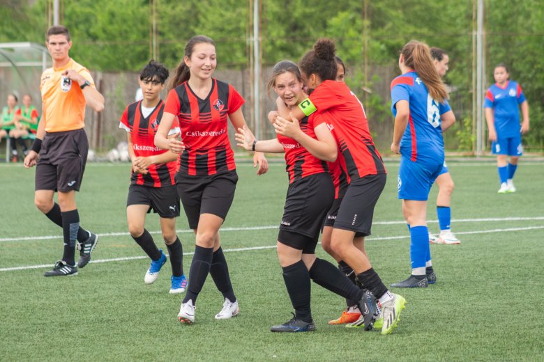 Nagyiklódon küzd az éremszerzésért az U15-ös Elit Ligában a csíkszeredai női focicsapat