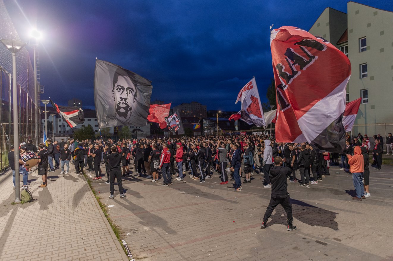 Ötszáz az új tízezer – nem történt rendbontás az FK meccsén