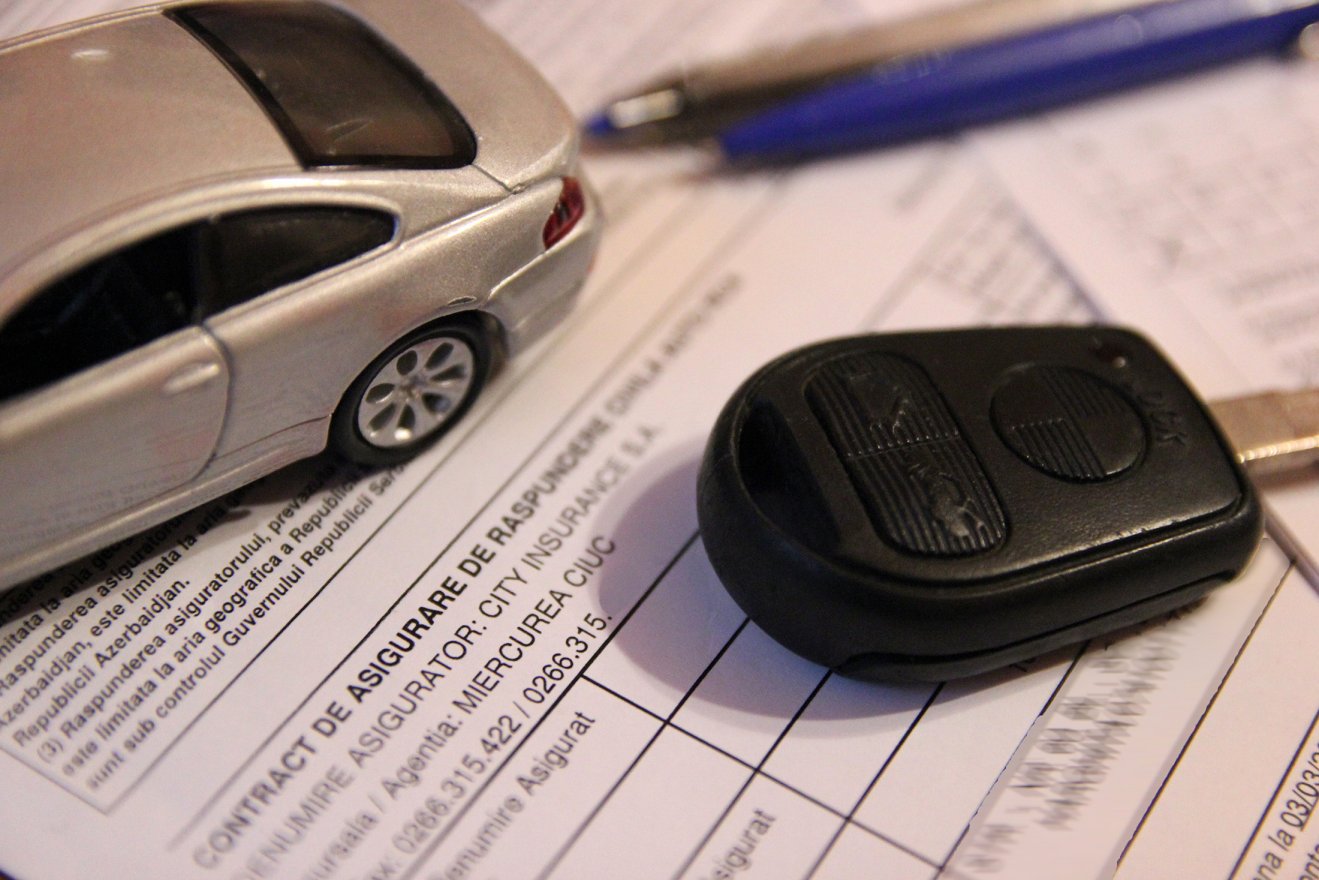 Nyilvános a kötelező gépjármű-biztosítás árplafonjáról szóló tervezet, a közvetítői járulékot is szabályozzák